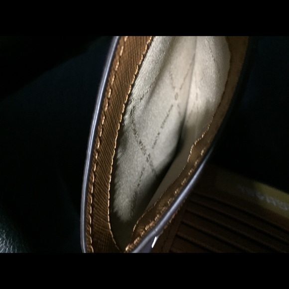 Michael Kors Wallet Passport Holder Case Travel - Picture 3 of 5